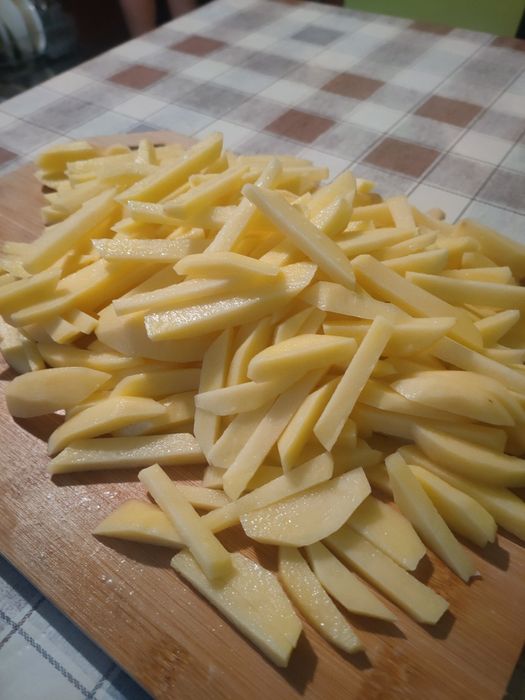 Młode ziemniaki wiejskie od rolnika