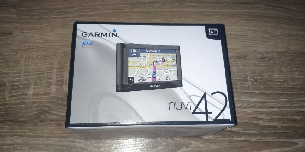 Навігатор GPS Garmin Nuvi 42