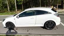 Opel astra h gtc  czarna podsufitka 1.8-140