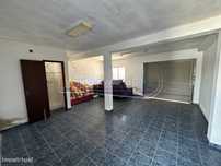 Garagem em Escaroupim (S513)