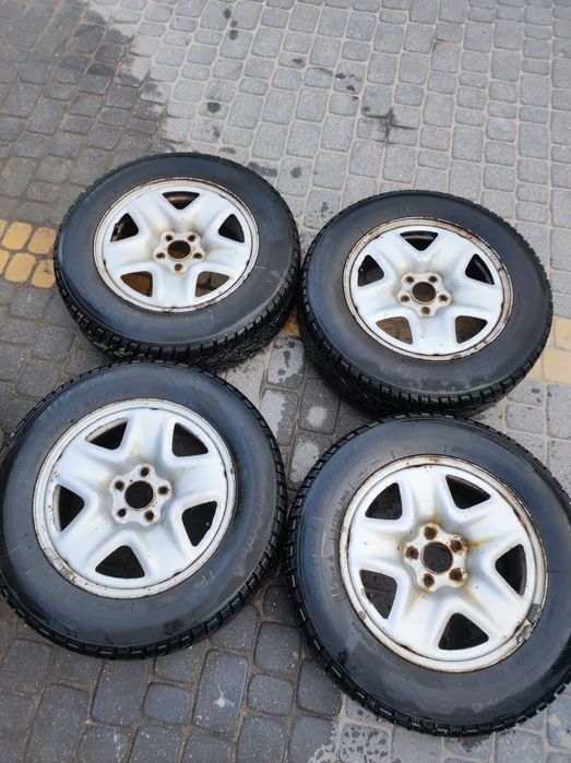 Felgi z oponami zimowymi Honda cr-v crv M+S 225/65/17 7,5mm Kormoran