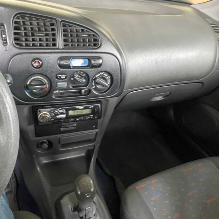 Mitsubishi Lancer 1.3 GLX 1996 com 148740