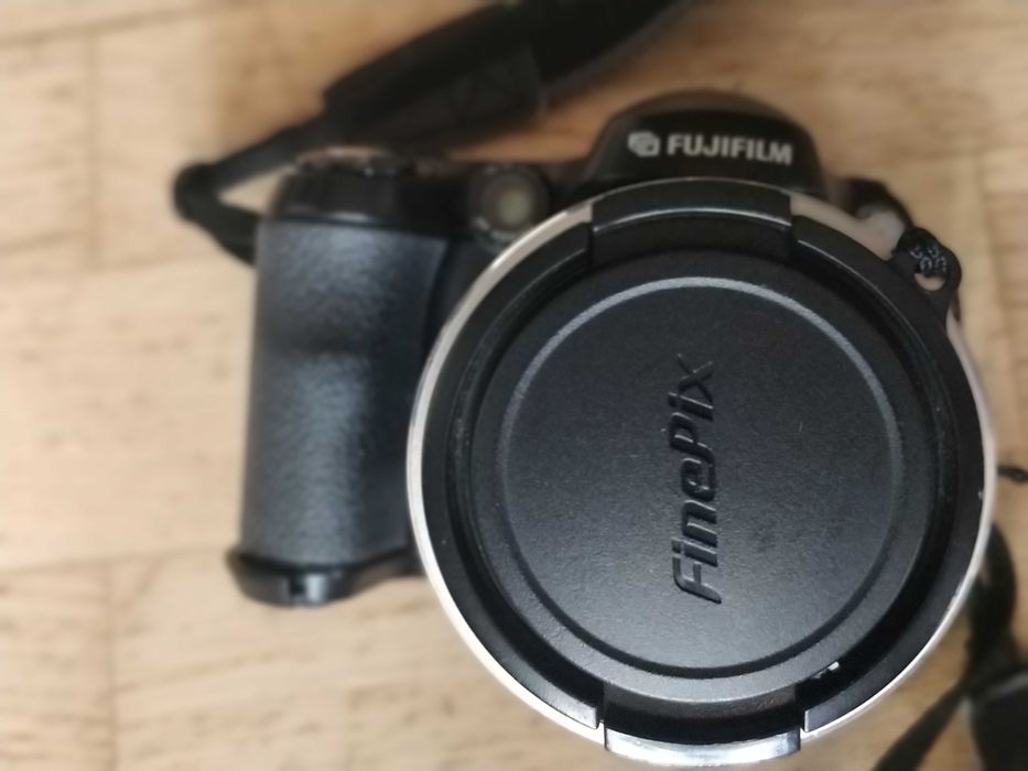 Máquina Fotogrática digital Fujifilm Finepix S5600