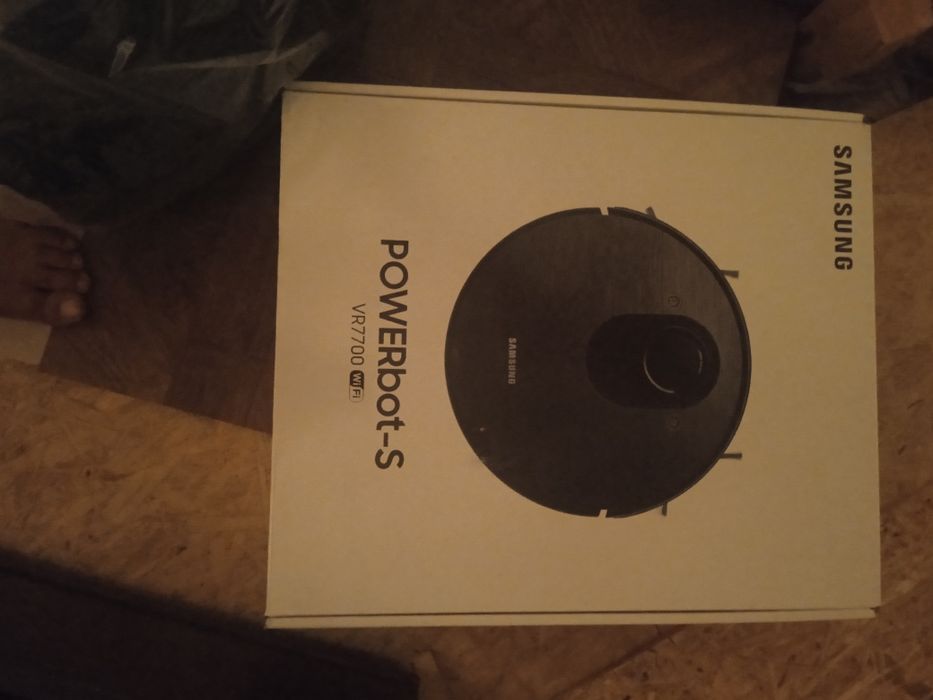 Робот пылесос новый