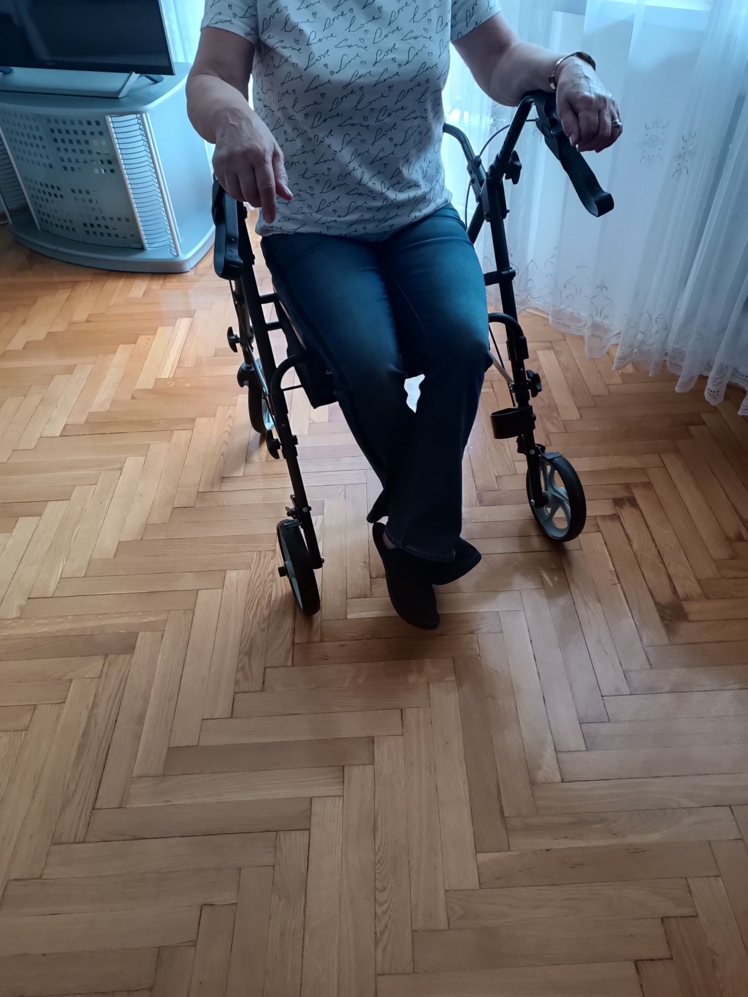 Chodzik dla osoby niepełnosprawnej