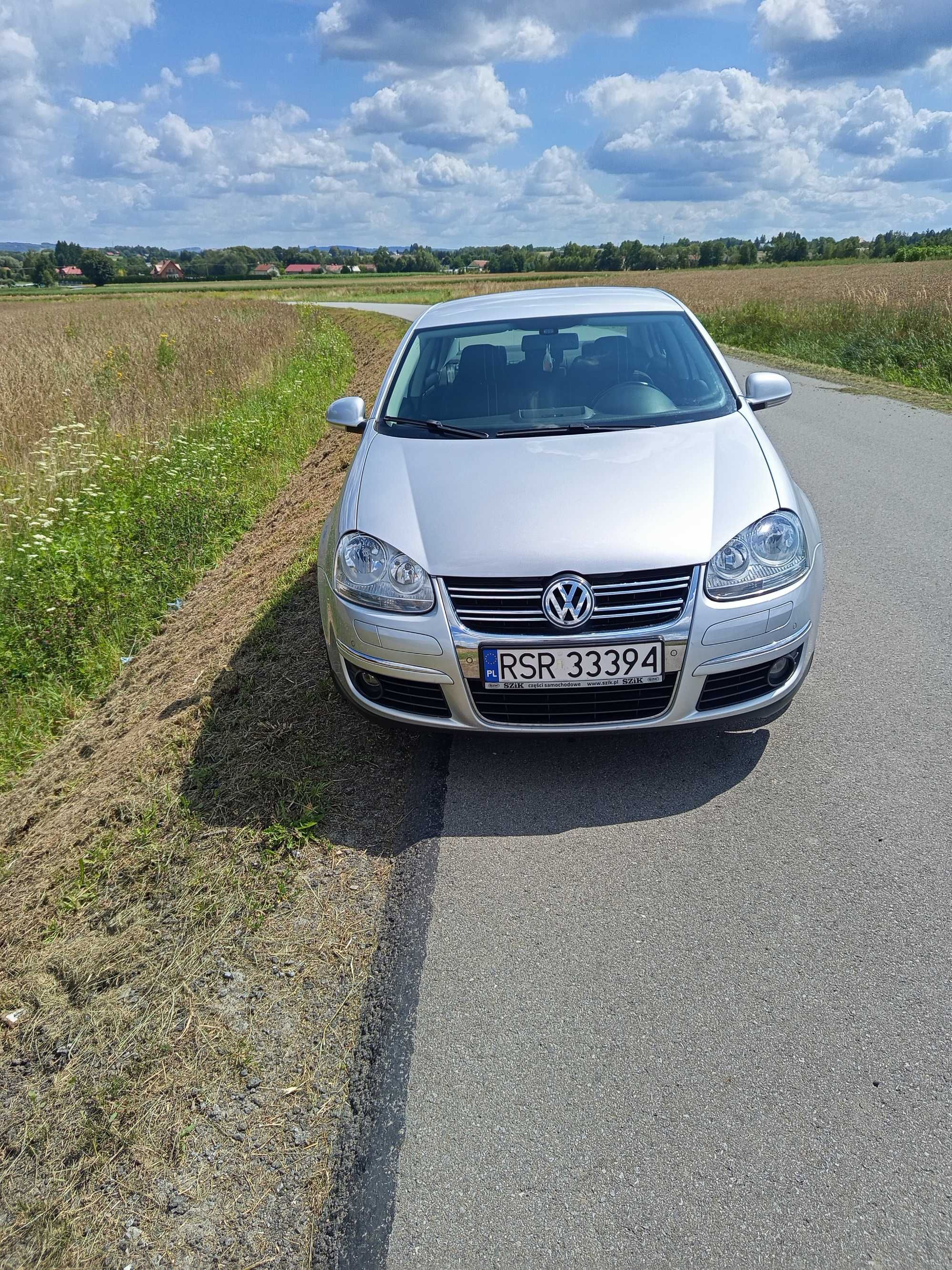 Volkswagen Jetta 16 MPI +  gaz