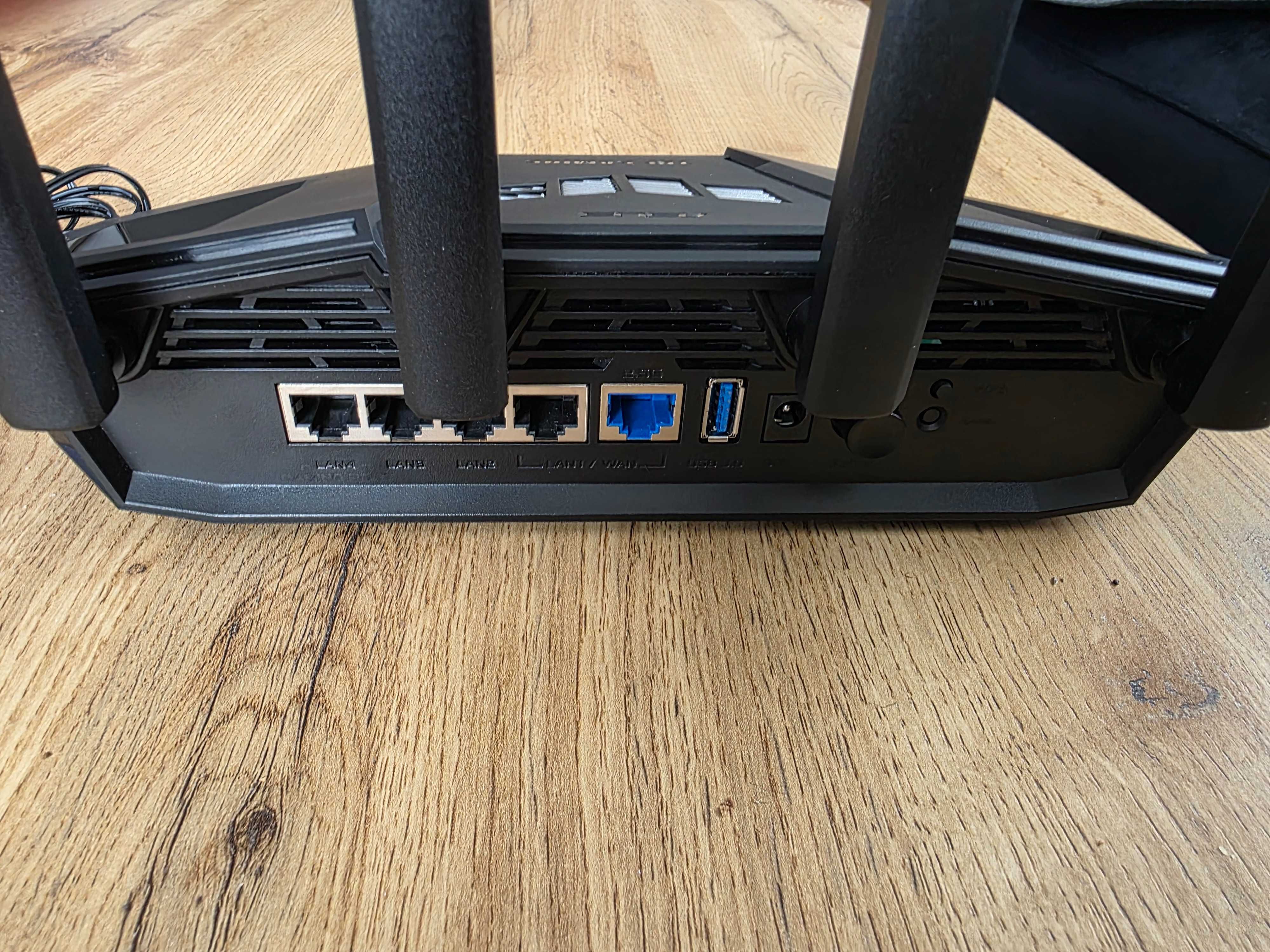 Router Asus TUF-BE3600 Wi-Fi 7
