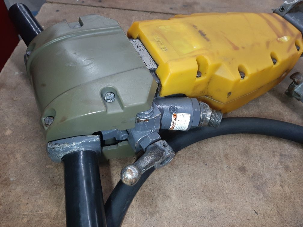 Wiertarka pneumatyczna do skał kamienia betonu Atlas Copco SRD 25E h22
