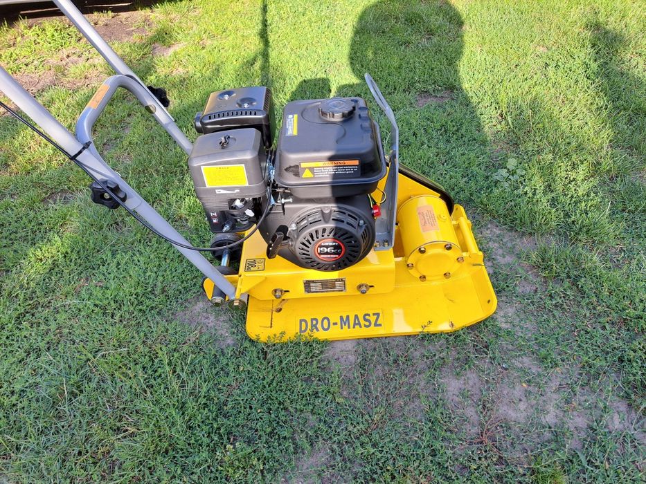 Wynajem ubijarka zagęszczarka płytowa