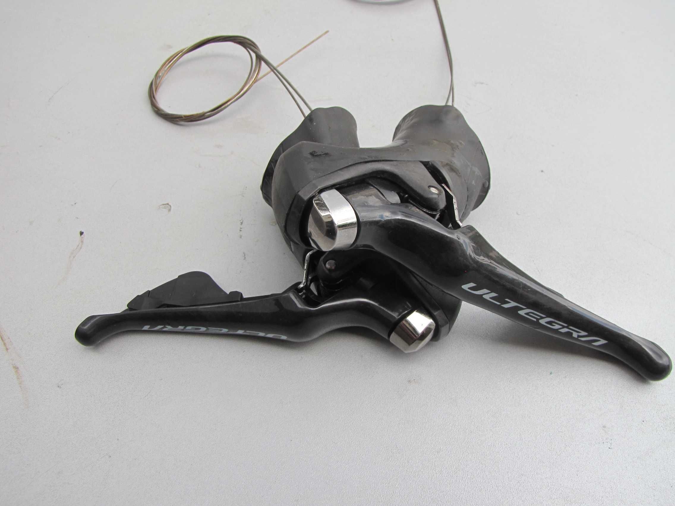 Szosowe klamko-manetki SHIMANO ULTEGRA ST-R8000 2x11 Db stan!