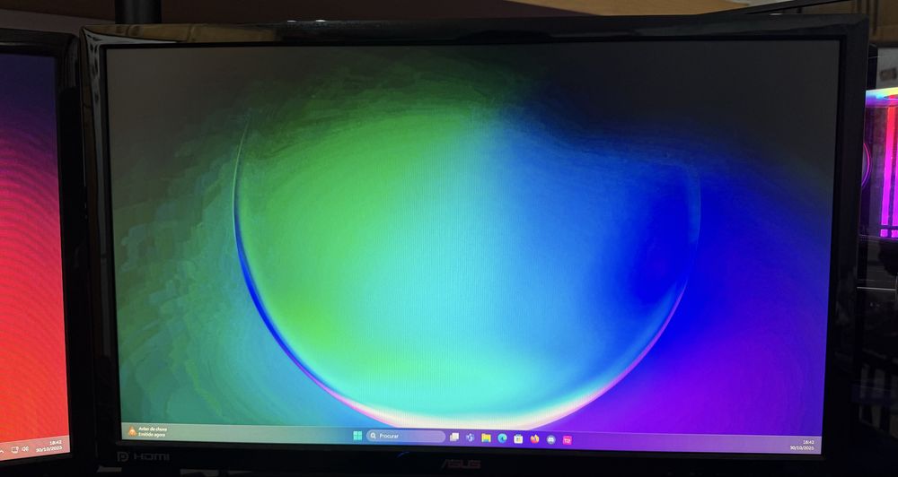 Monitores Asus FHD 24” 144hz