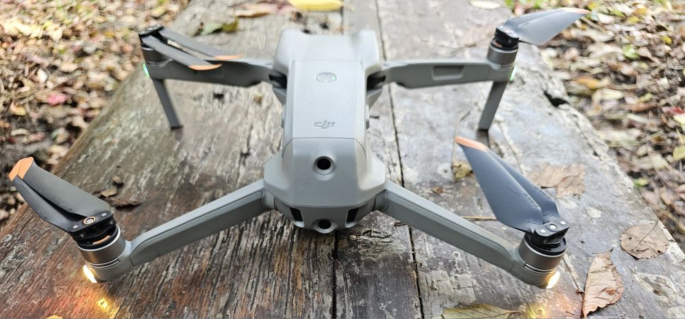 Квадрокоптер с комплектом  DJI air 2s в идеале