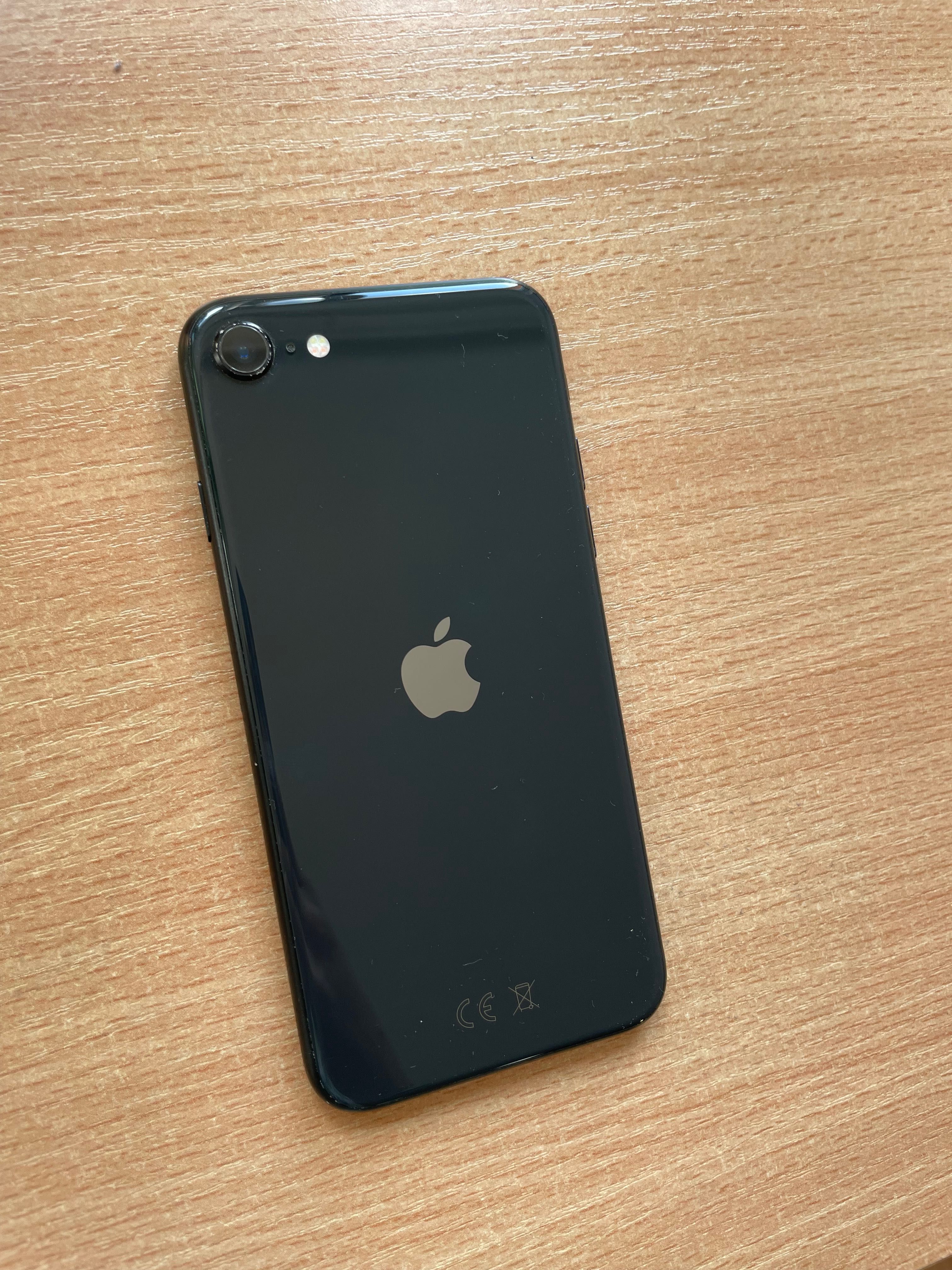 iPhone SE 2020 , stan bardzo dobry doręczenie osobiste