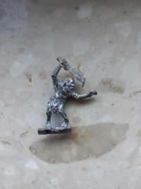 Metalowa figurka Zombie Oldhammer C19 Warhammer