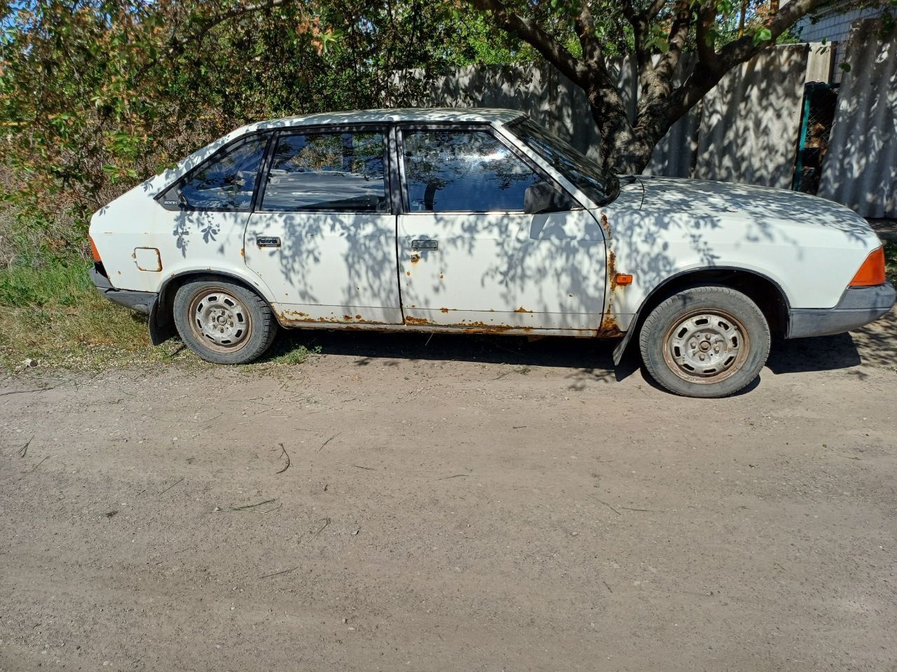Продам запчасти, передний бампер 400 грн