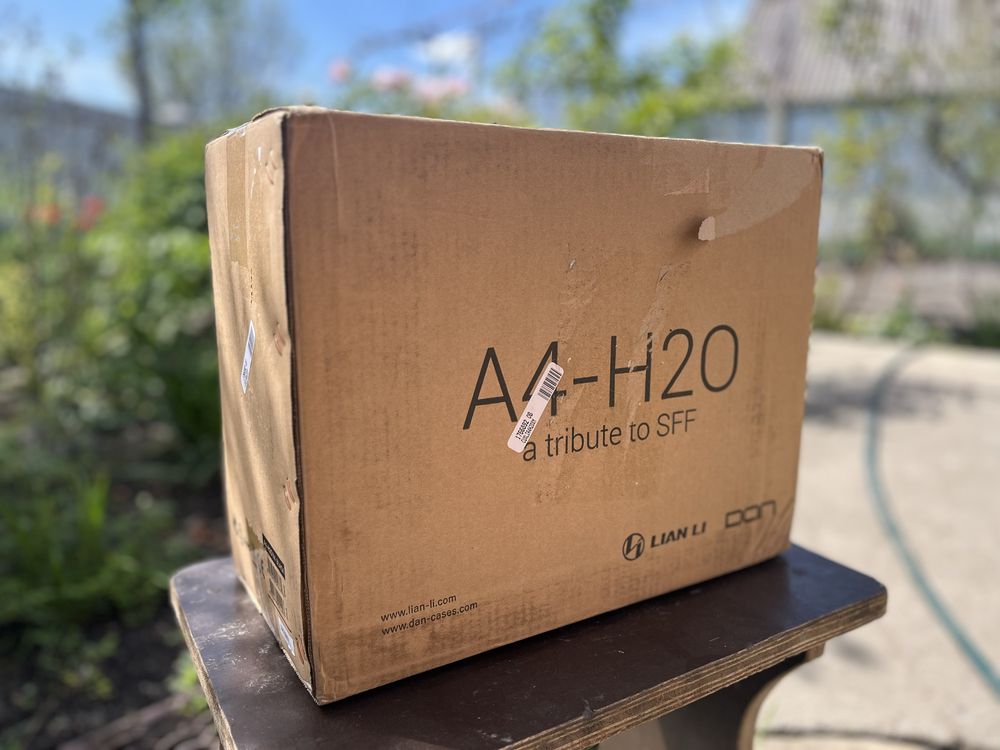 Mini-ITX корпус Lian Li DAN Cases A4-H2O X4 (A4-H2O X4) PCIE4.0