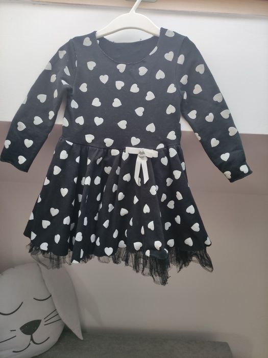 Sukienka czarna mała mi 98-104