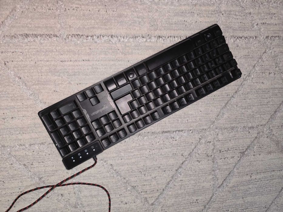 Клавиатура Manhattan игровая с RGB подсветкой USB порт