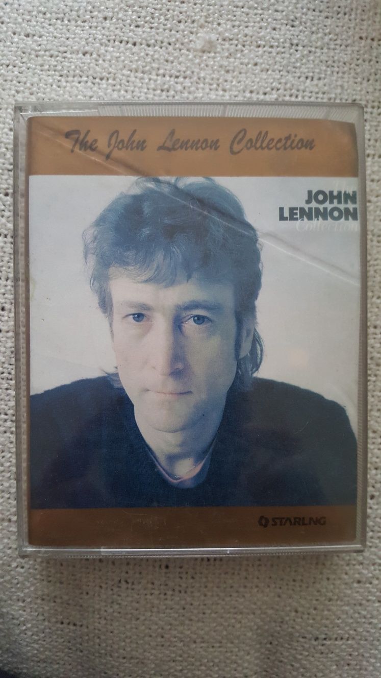 John Lennon - dwie różne kasety
