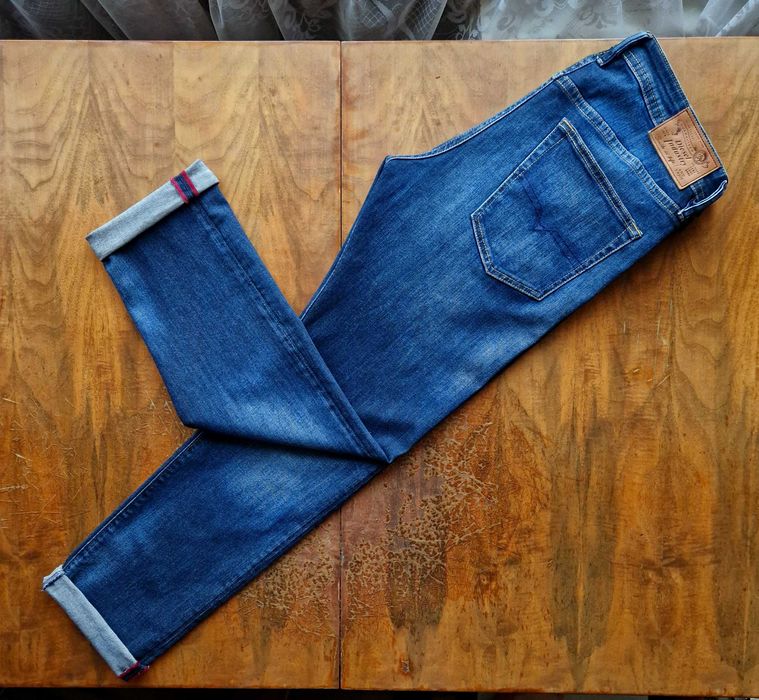 Джинсы (Diesel) Made in Italy ! размер W34-L32