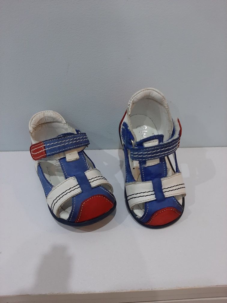 Emel buciki buty roczki jak nowe 19