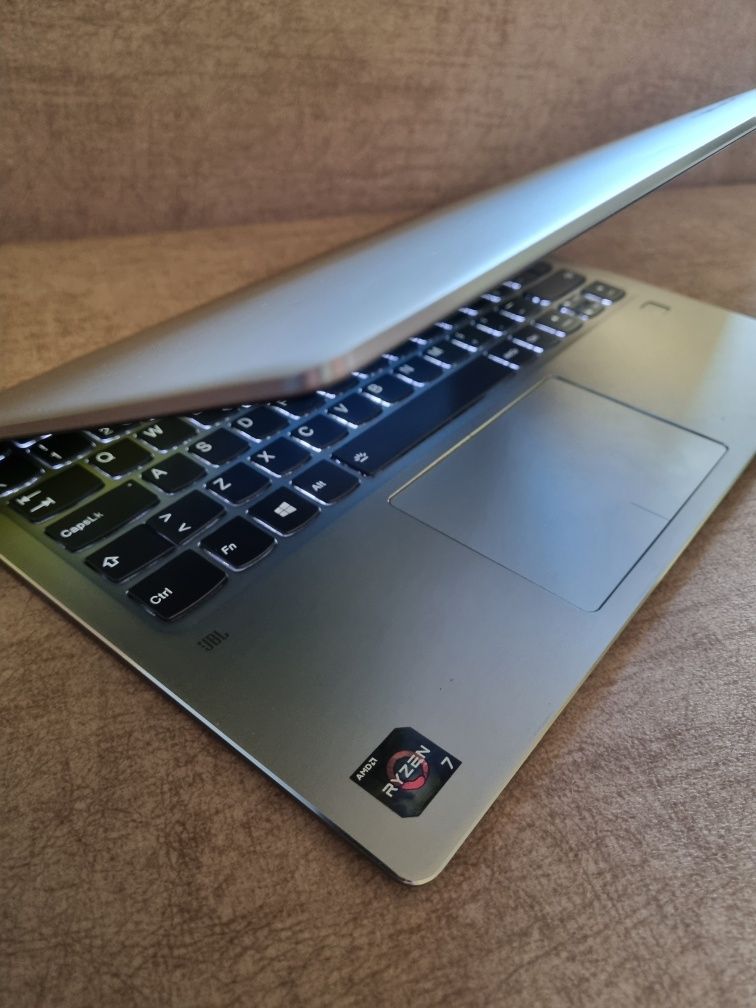 Lenovo IdeaPad 720S-13ARR - Recondicionado - Março 2025