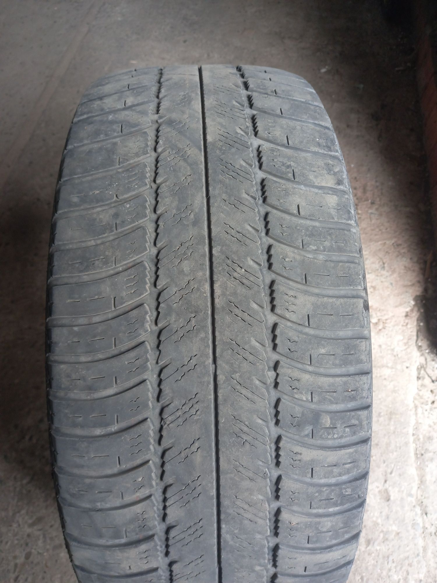 Скат на запаску 225/55 16R