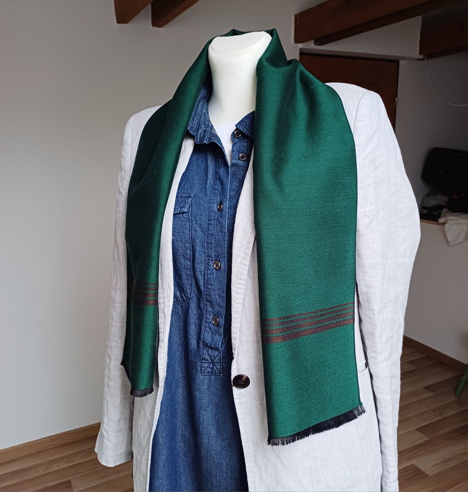 Szal zieleń butelkowa elegancki