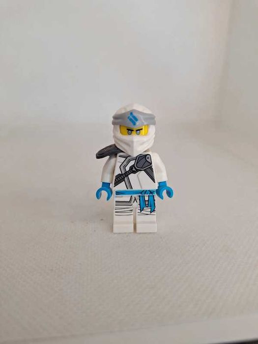 Oryginalna minifigurka lego ninjago njo623 zane