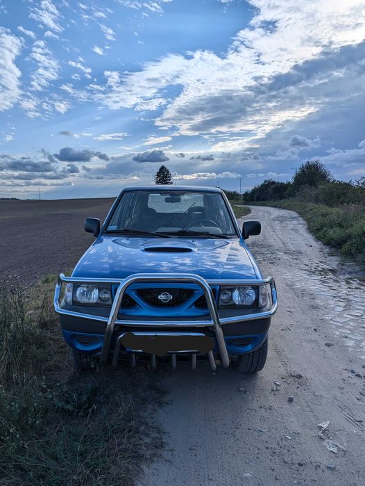 Sprzedam Nissan Terrano II 2,7 TDI 4x4