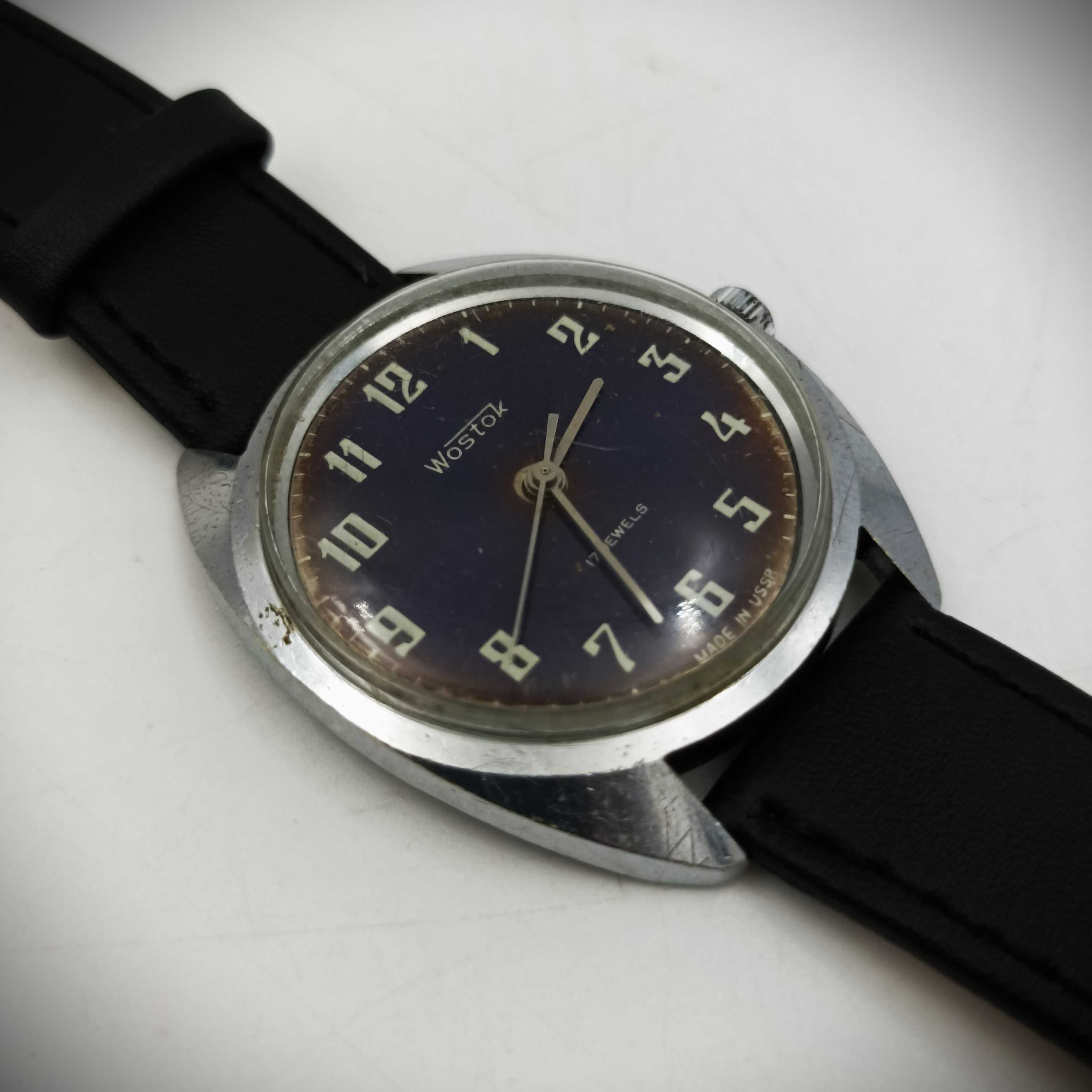 Klasyczny Zegarek WOSTOK 17 Kamieni ZSRR Lata 70-te Mechaniczny
