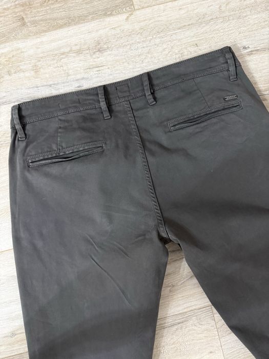 Чиносы. Брюки. Hugo Boss (оригинал). Размер 33 (50)