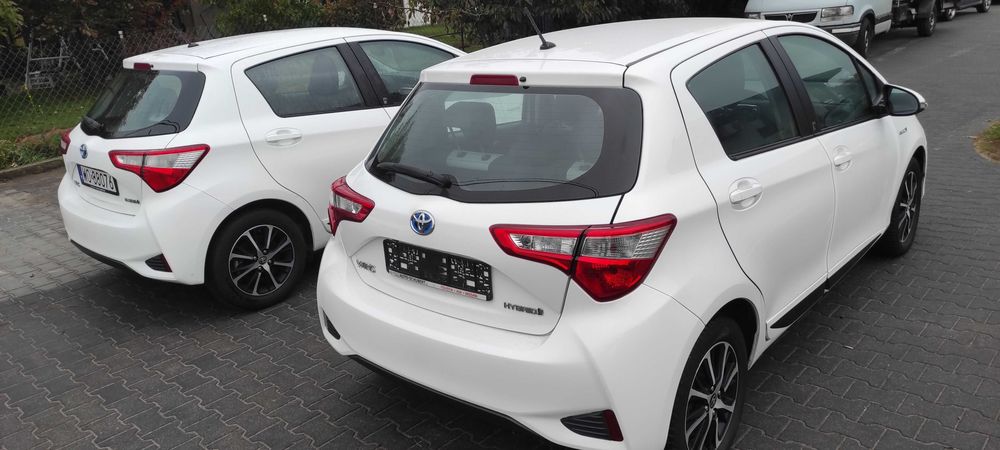Toyota Yaris 1.5 Hybryd b. wyposaż,. bezwypad, super stan 69 tys. km