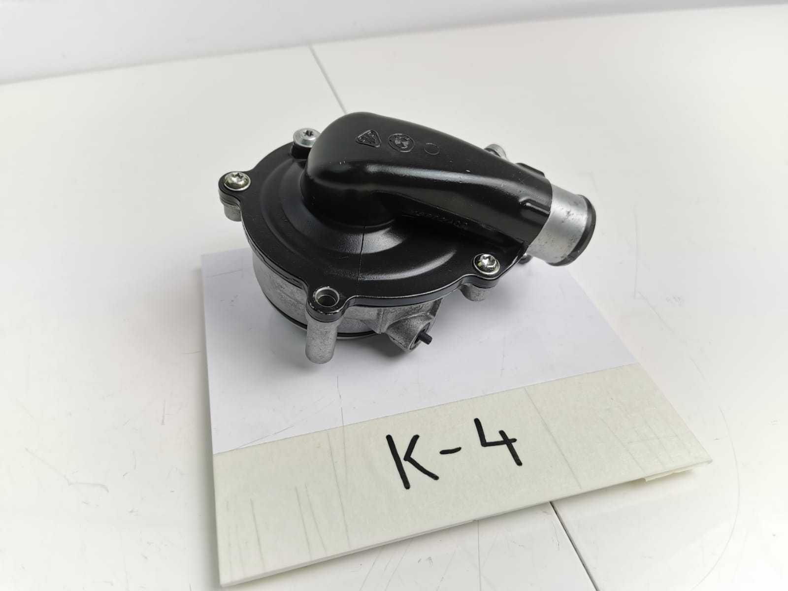 Pompa wody BMW S1000 K46 / K47 / K49 Oryginał JAK NOWA