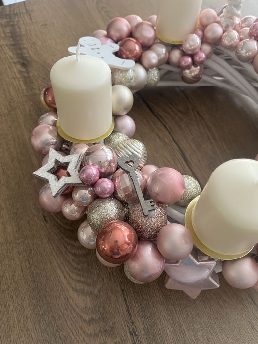 Adwentowy wianek świąteczny ze świecami Boże Narodzenie