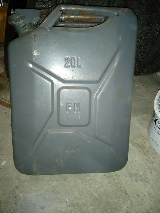 Kanister metalowy 20L 20 litrów na paliwo ATEST PN wojskowy