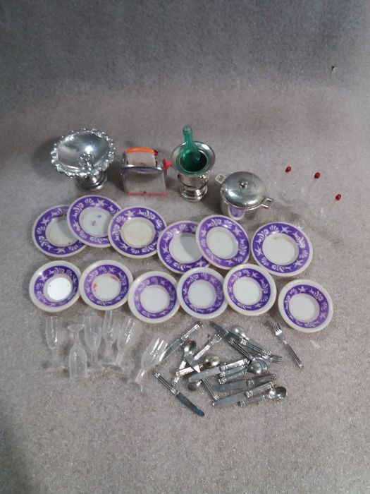 Посудка для Барби