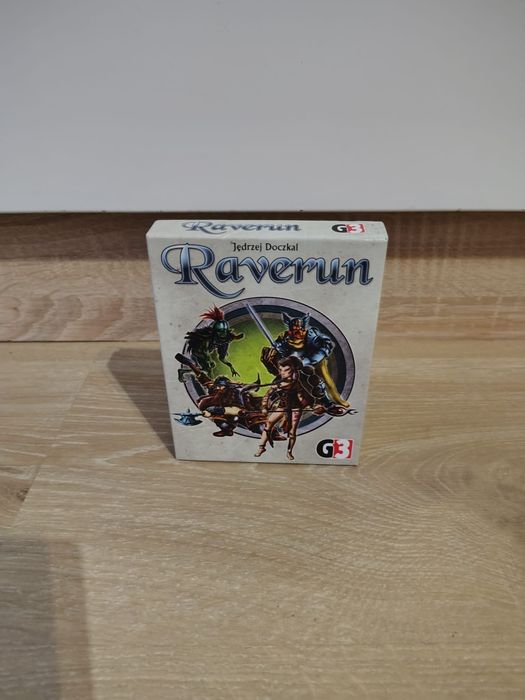 Ravenum gra karciana