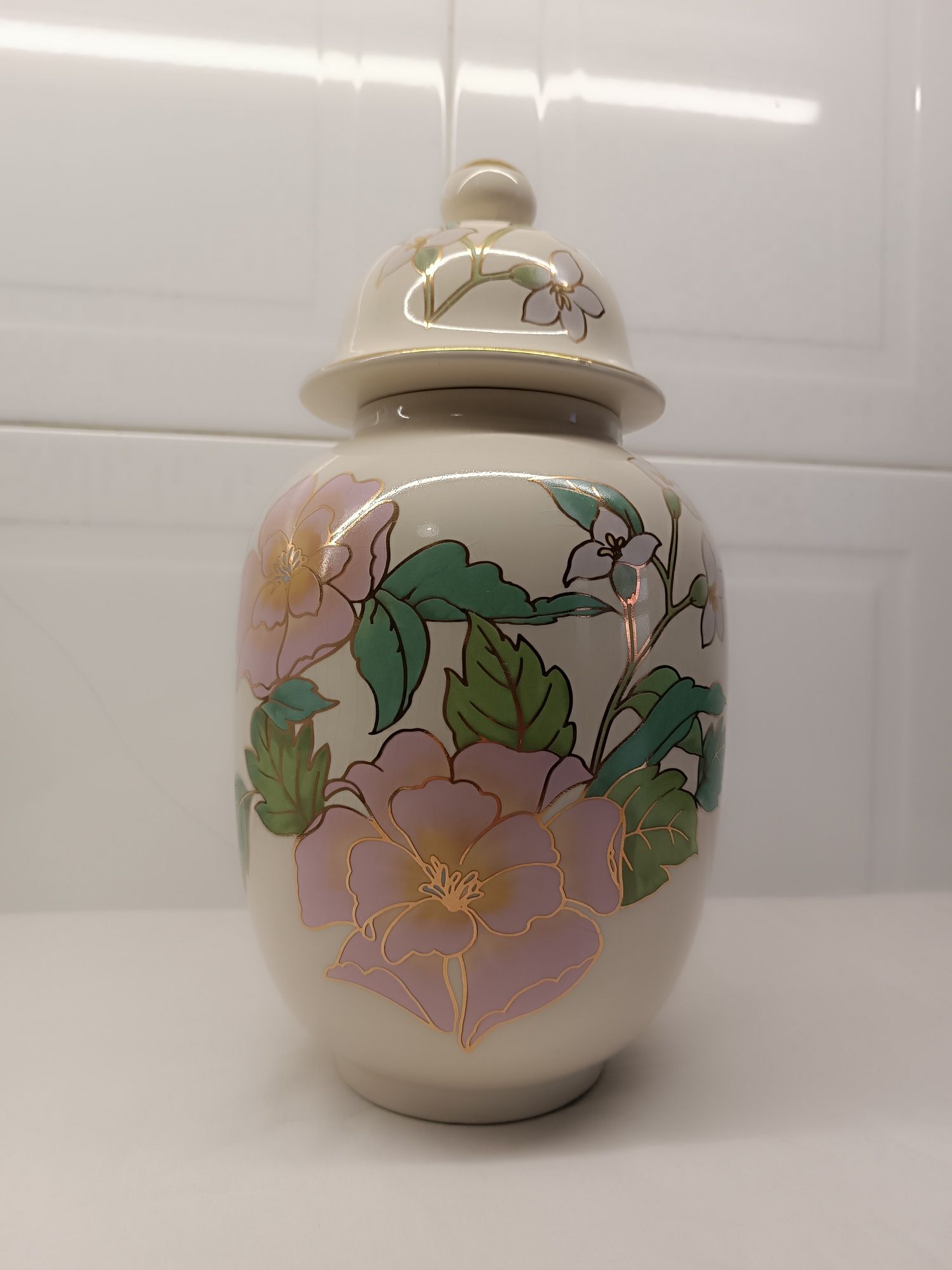 Pote Grande em Porcelana Antiga. 33 cm
