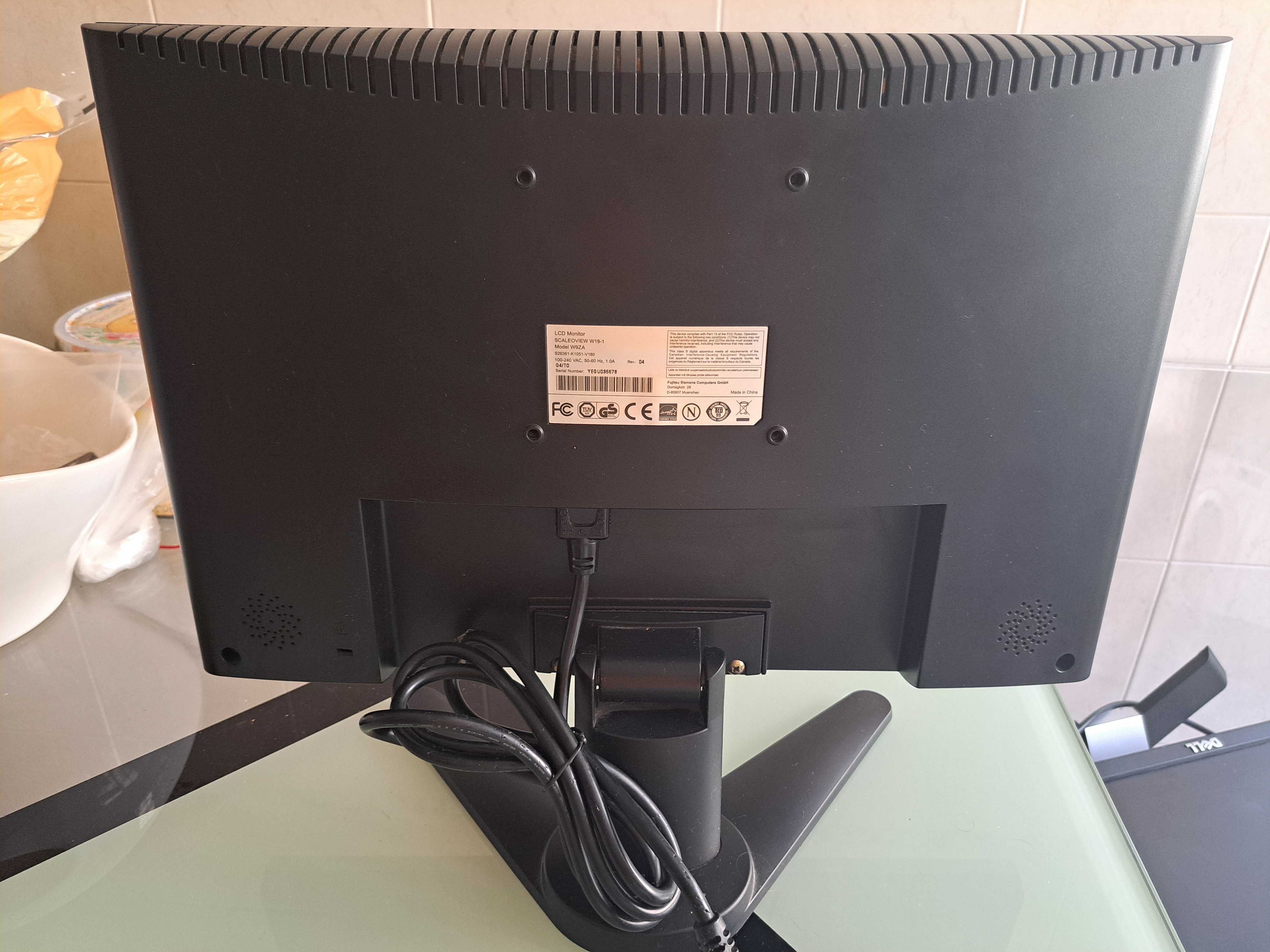 Monitor Fujitsu 19