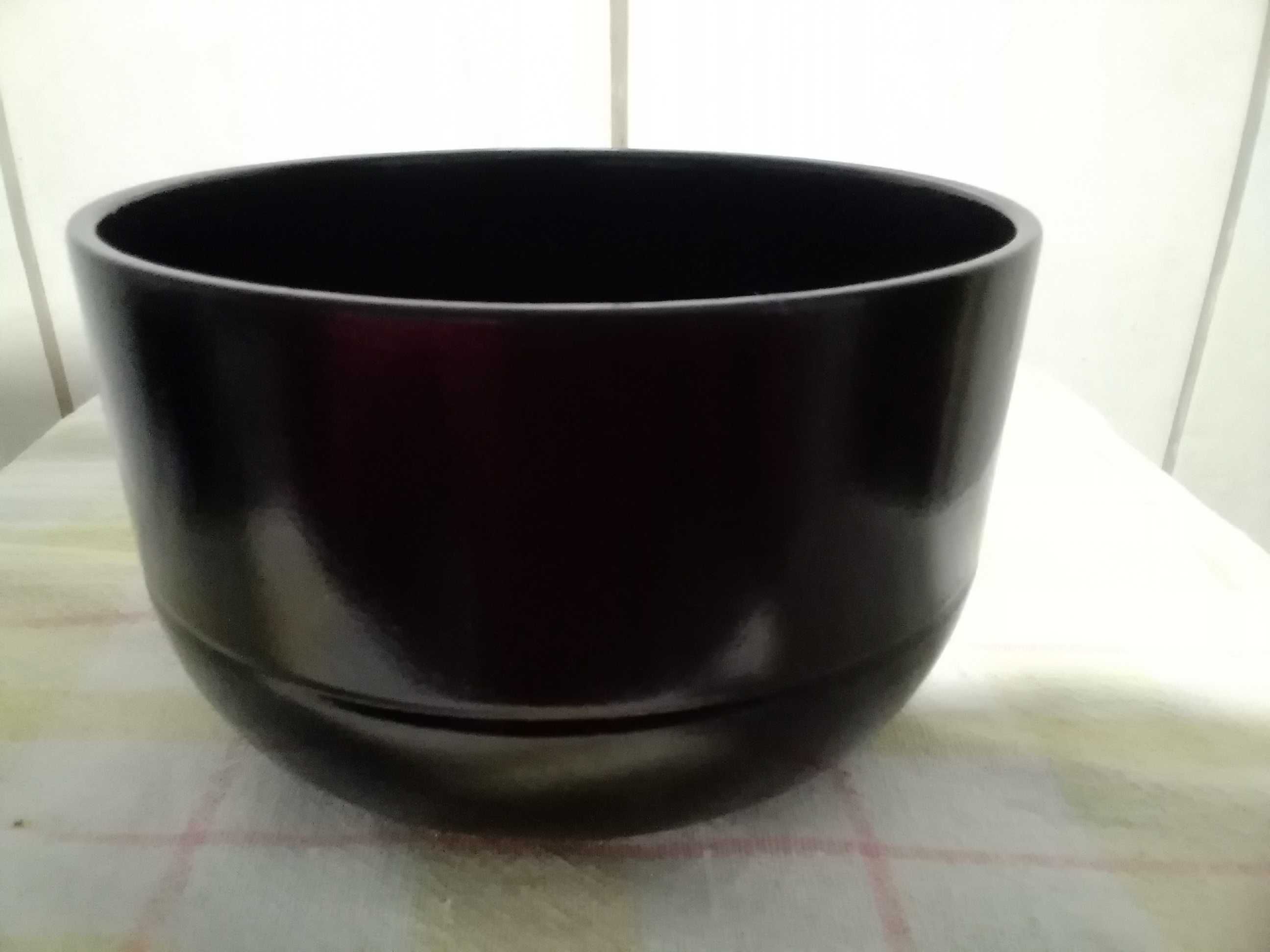 Ceramiczna osłonka na doniczkę