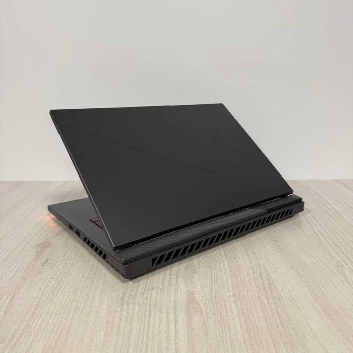 Asus ROG Strix G16 G614JIR 2K 240Hz i9-14900HX 16GB SSD 1TB RTX 4070