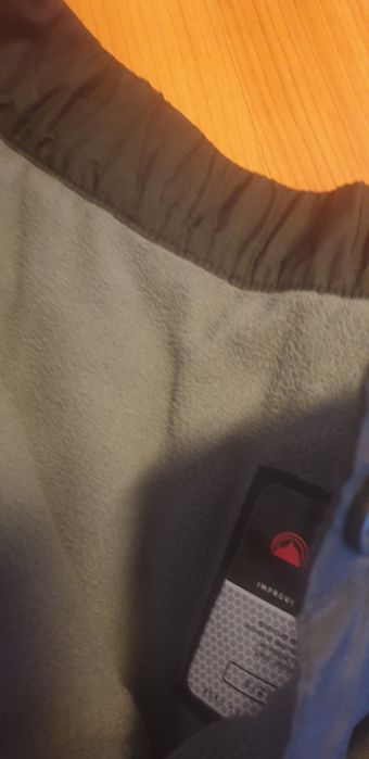 Calça para esportes de neve