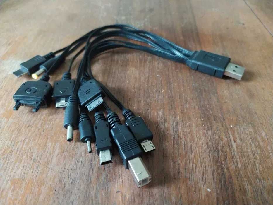 Kabel USB z przejściówkami adapterami