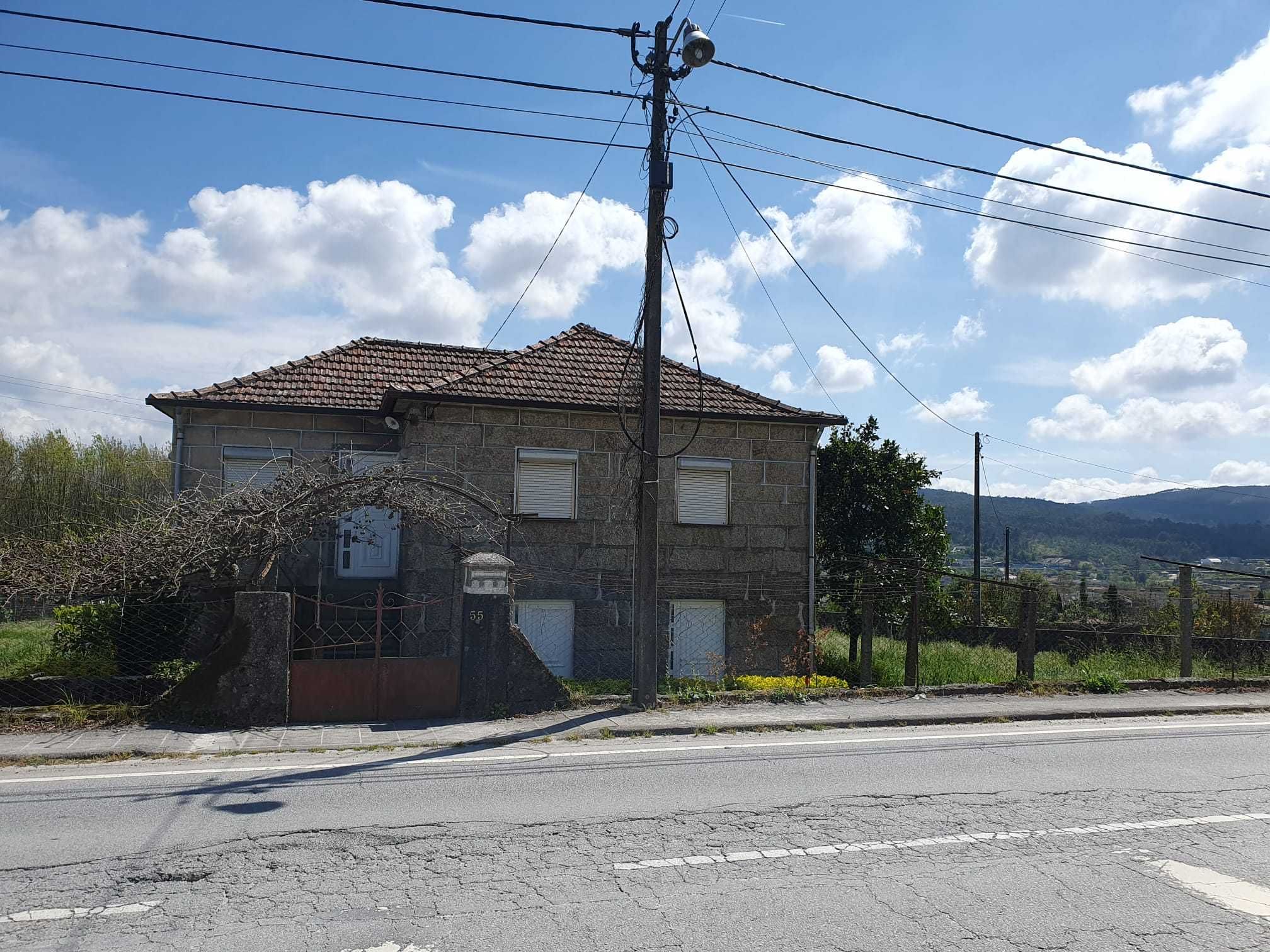 Moradia independente em Irivo