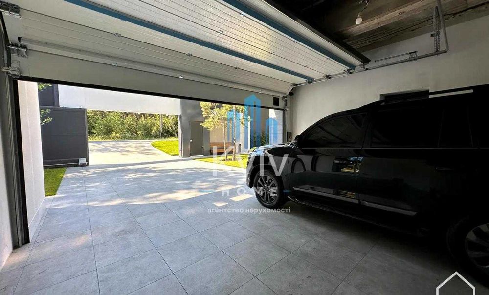 Продаж | Будинок | 520 м2 | Елітний котедж | с. Плюти