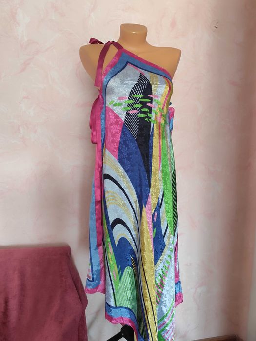 Пляжна жіноча сукня