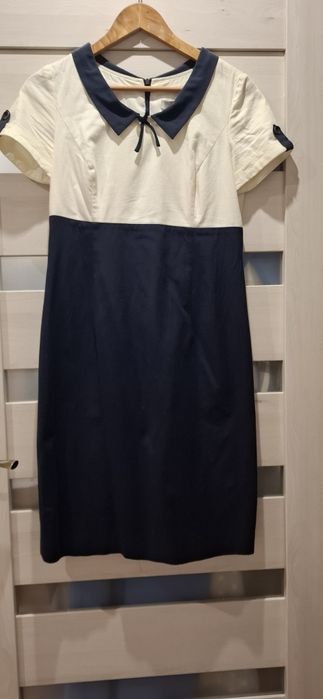 Elegancka sukienka  MOLTON