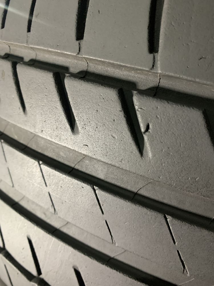 Шины б/у лето 235/45 17 Michelin Primacy Hp