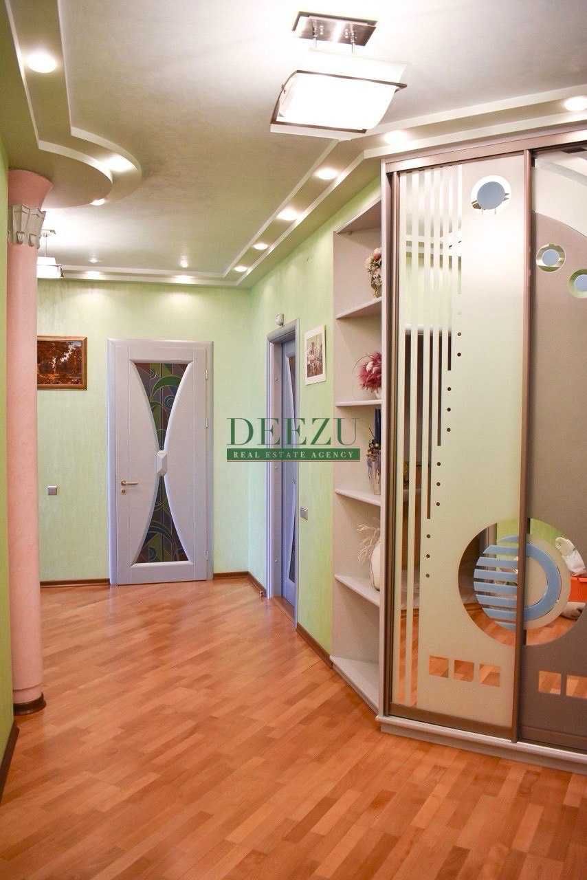 Продаж 3 кімнатної квартири вул. Антоновича 140